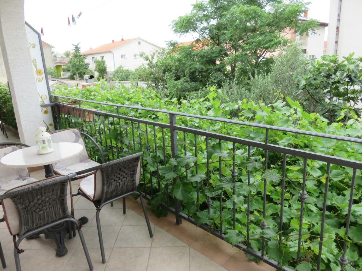 Apartments Casper Нови-Винодолски Экстерьер фото